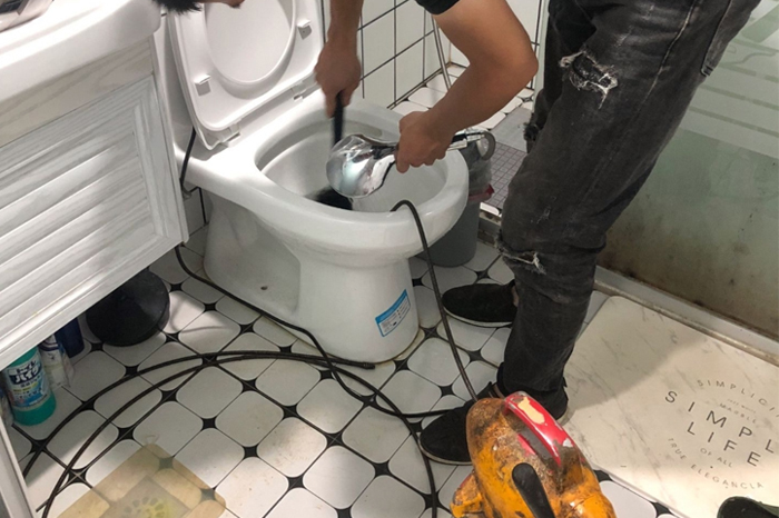 北碚马桶堵塞自己疏通还是找师傅？专业上门服务让你省时更省心